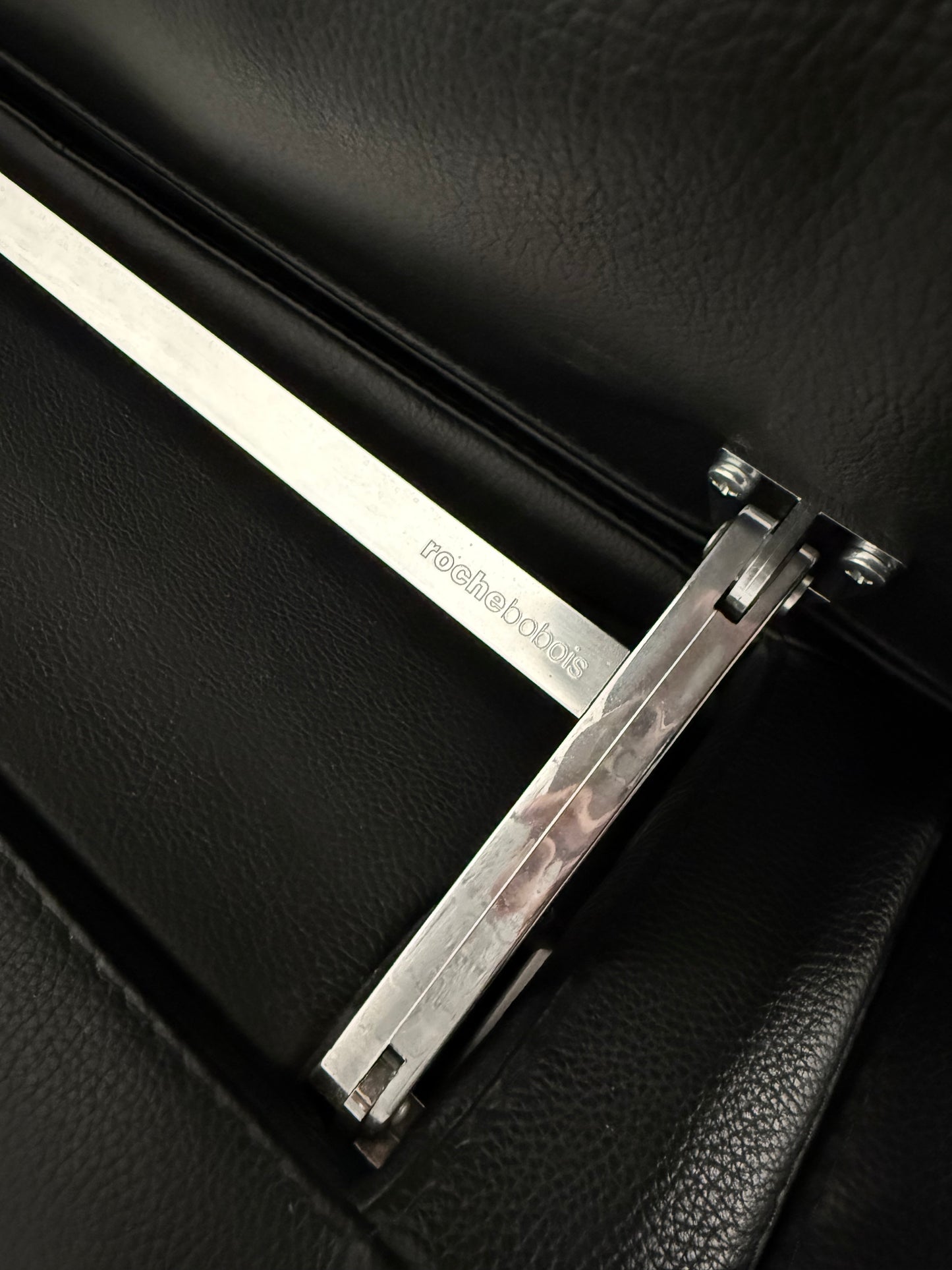 Roche Bobois Leather Sofa Contemporary Design Statement Piece