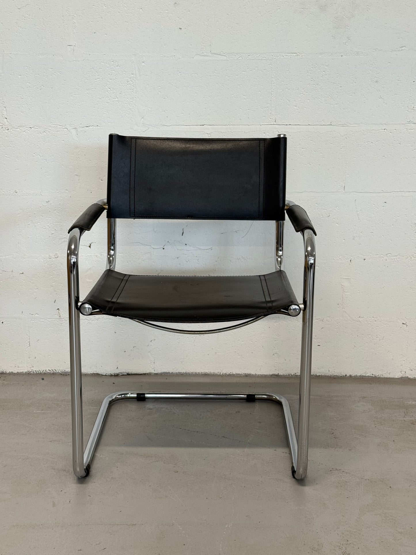 Bauhaus Style Cantilever Armchair