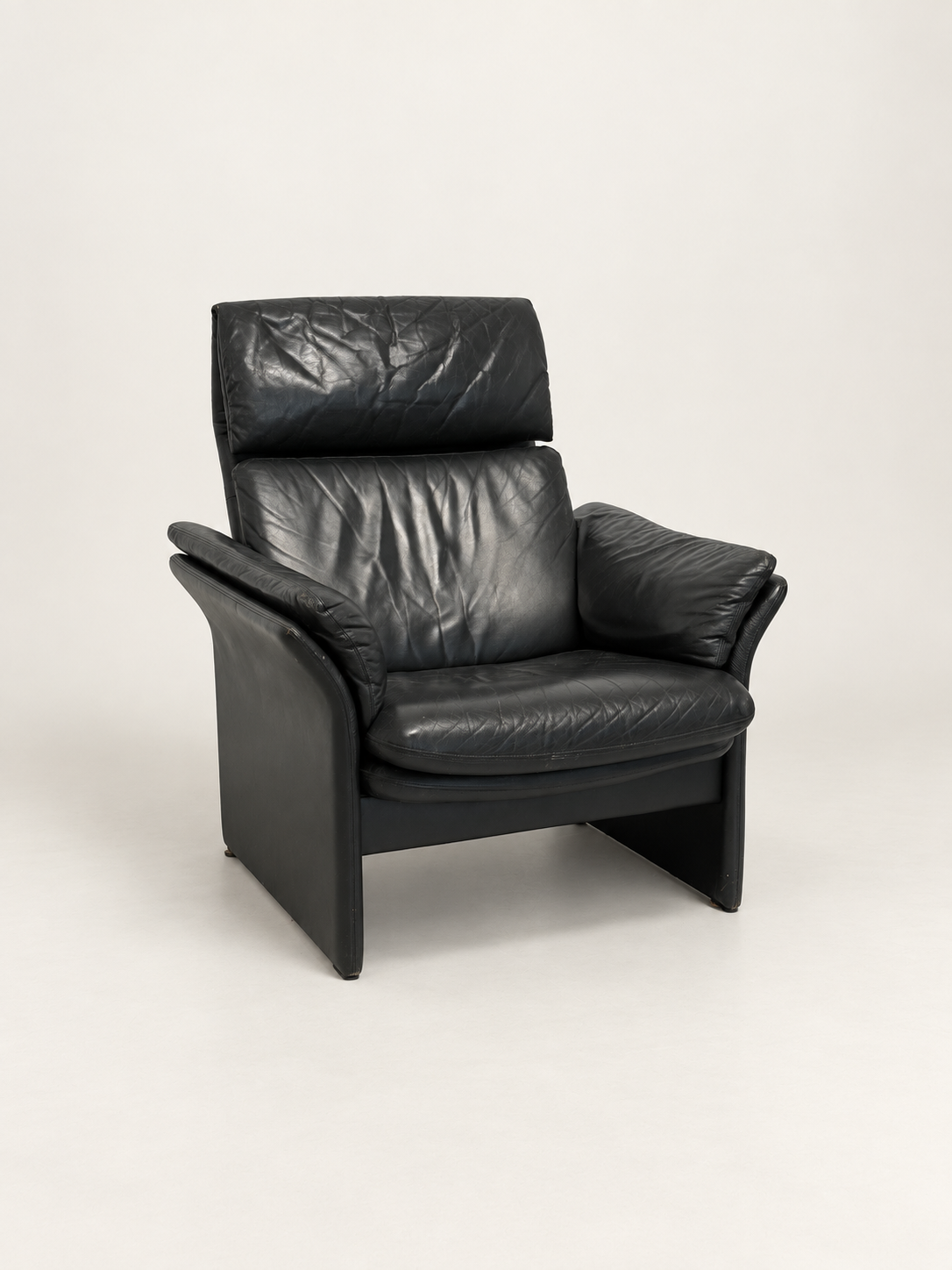 ERPO Green Leather Recliner