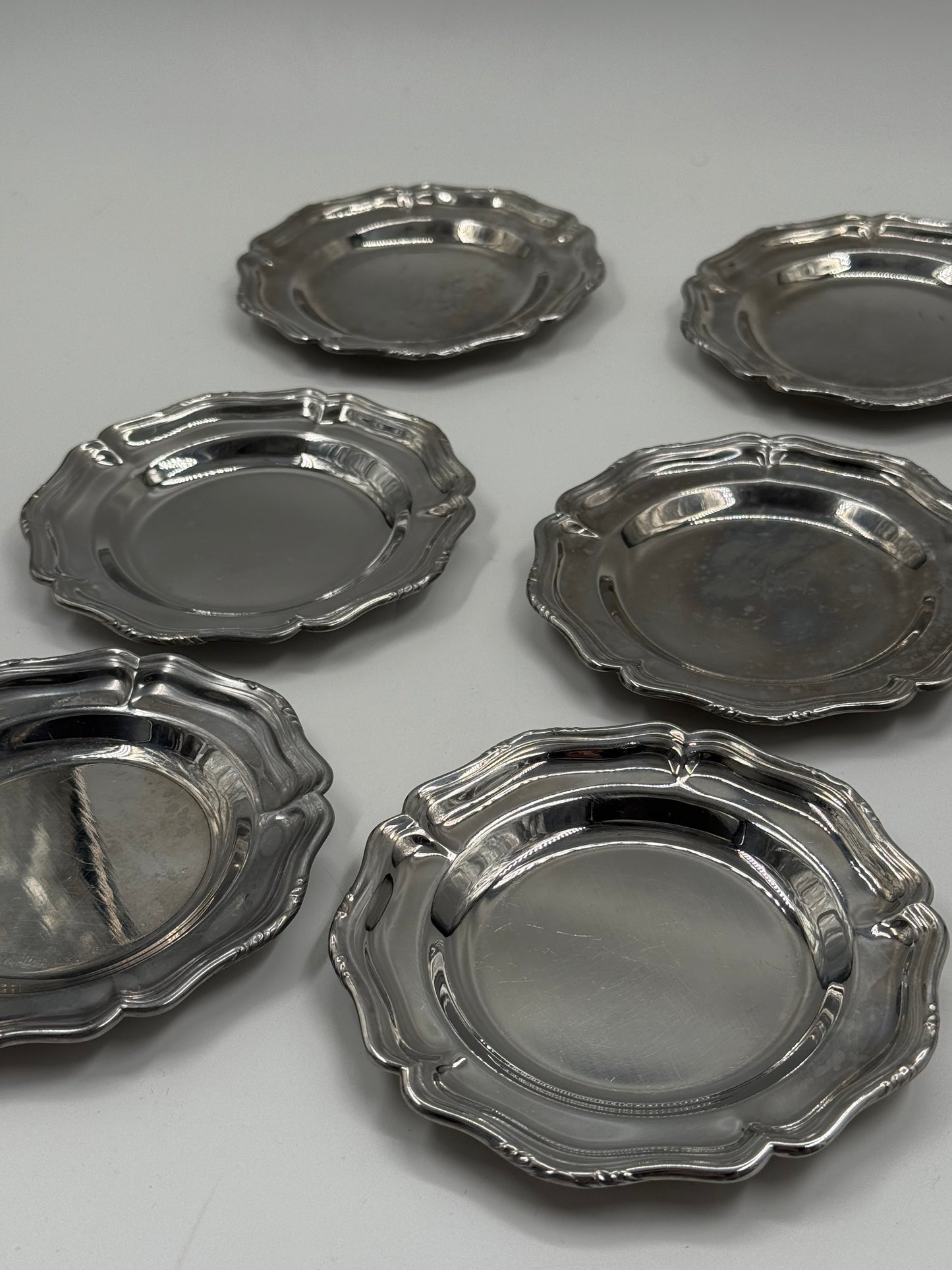 Set of 6 Small Silver-Plated Dishes — Decorative Coasters