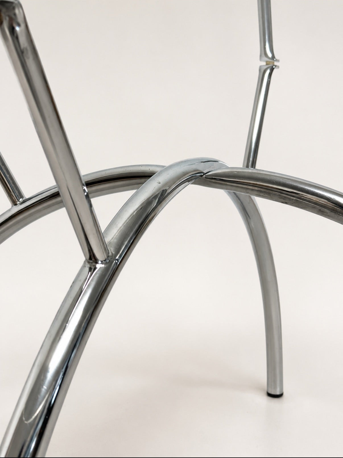 IKEA Spider-Leg Chrome and Glass Round Coffee Table, 1980s