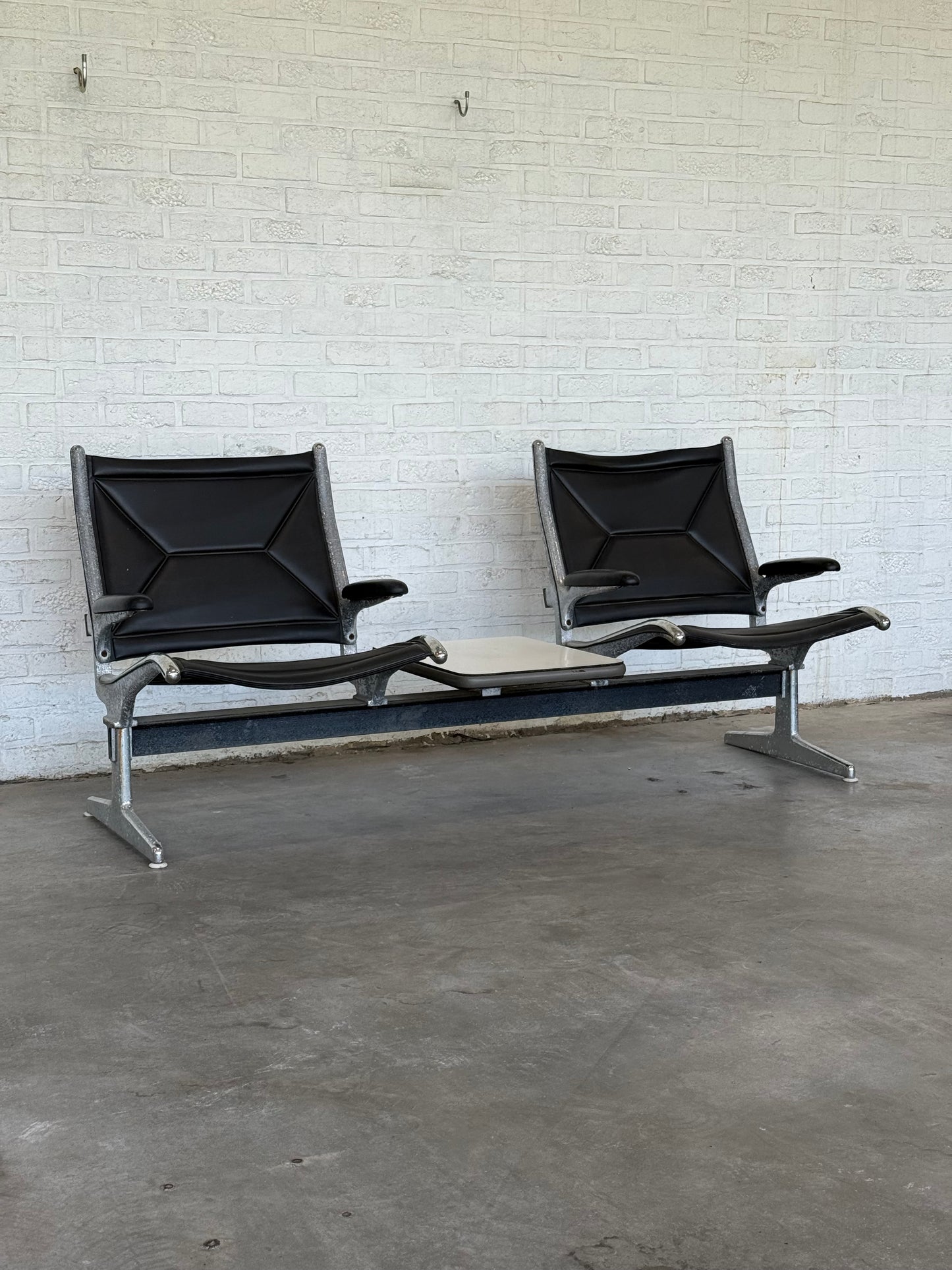 Vintage Eames Airport Tandem Seating – 2 Seats with Integrated Table