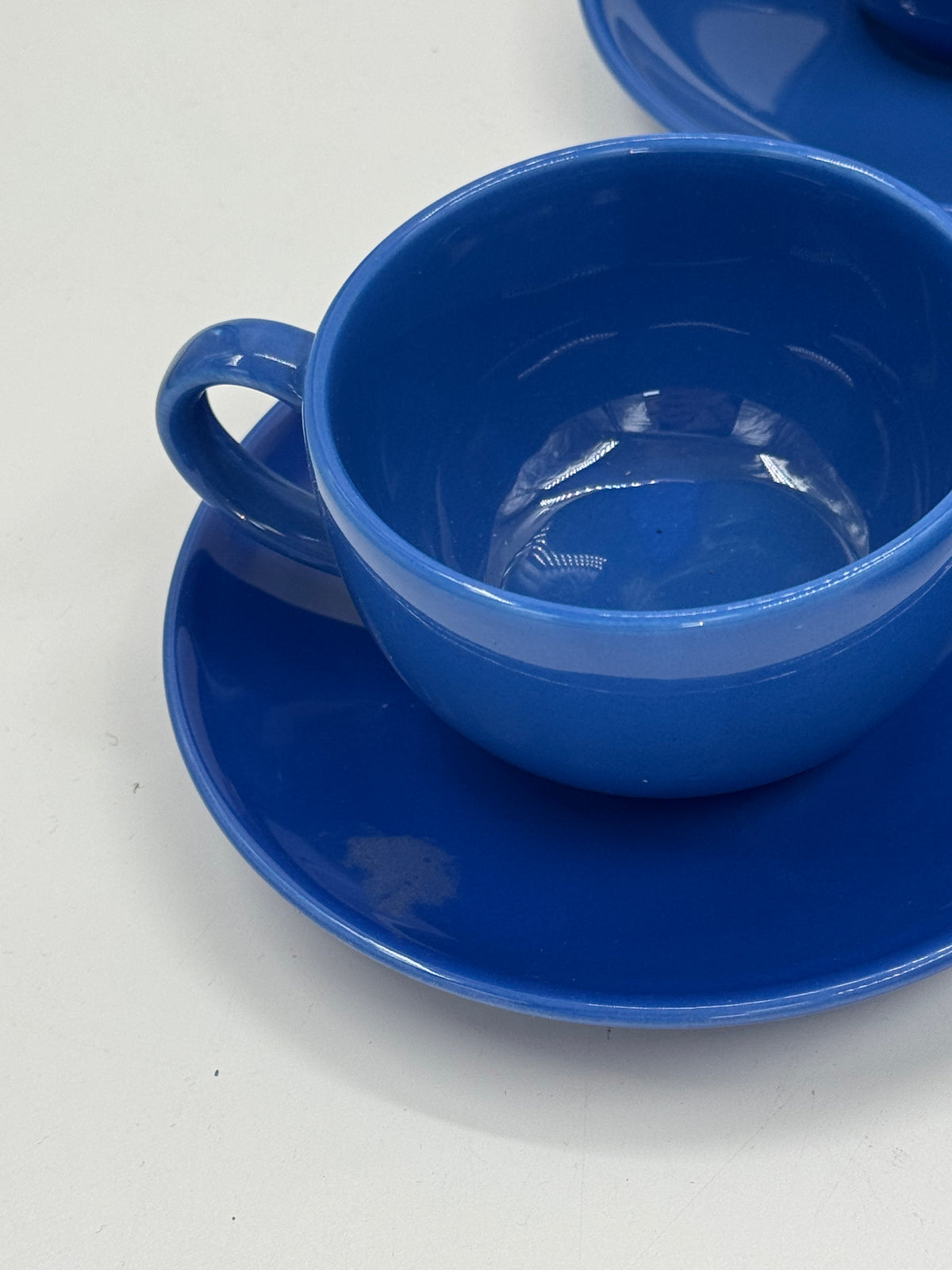 Set of 4 Vintage Blue Ceramic Cups & Saucers