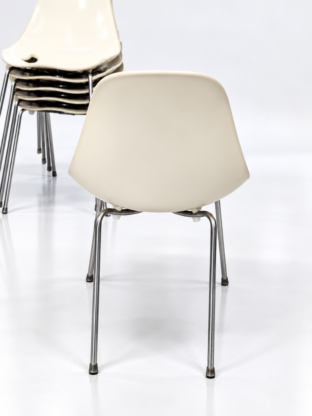Syn Design "Lola" Chairs, Set of 6