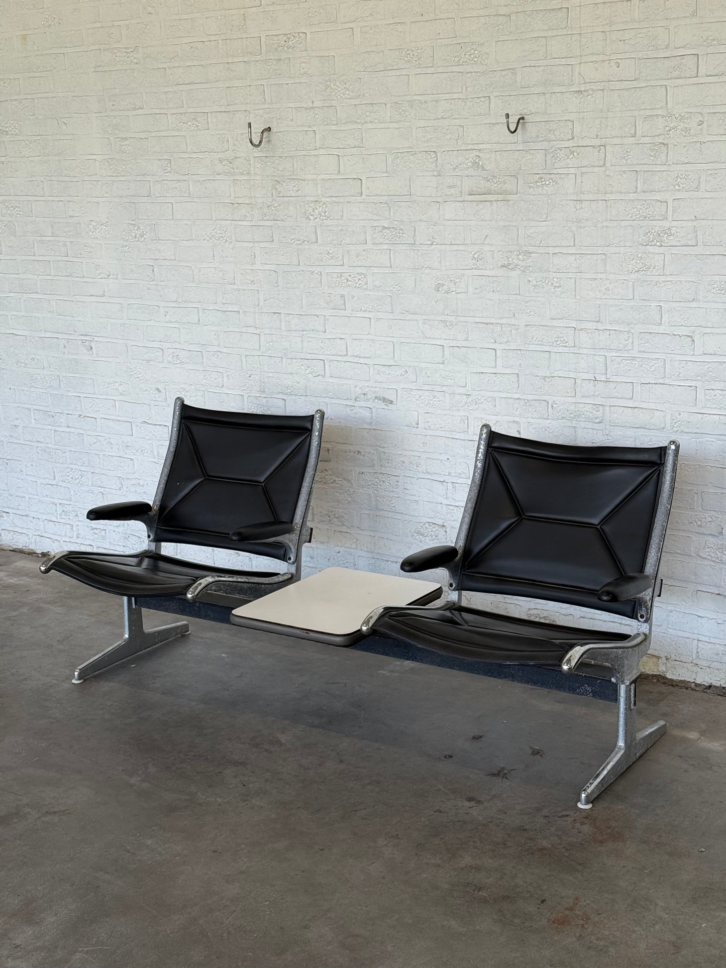 Vintage Eames Airport Tandem Seating – 2 Seats with Integrated Table