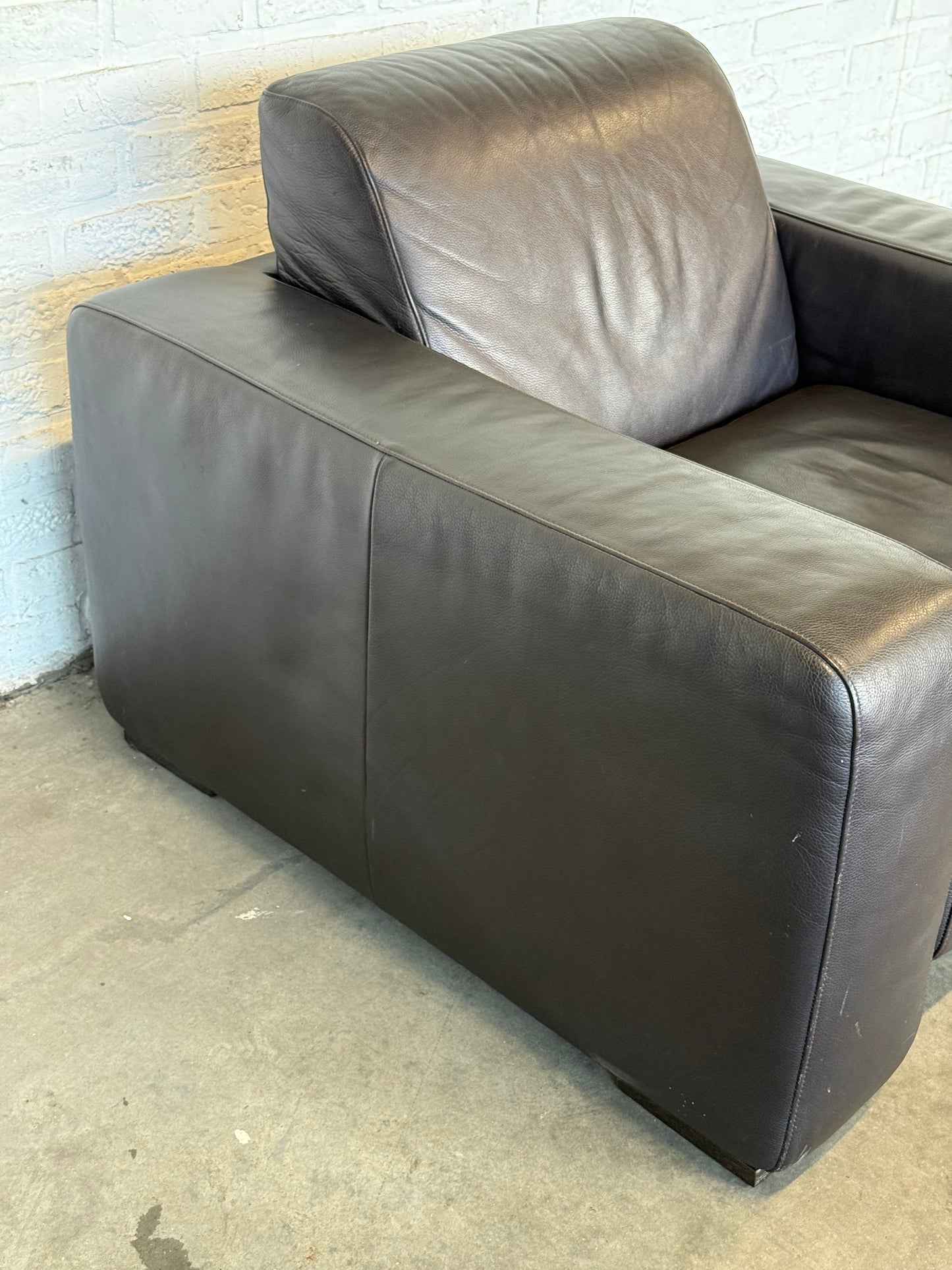 Natuzzi Lounge Armchair in Dark Brown Leather — Italian Design