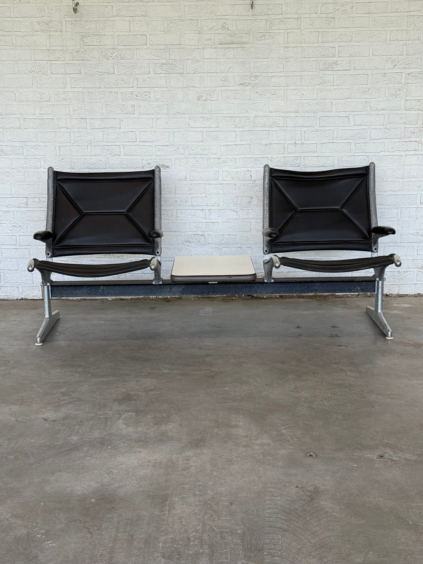 Vintage Eames Airport Tandem Seating – 2 Seats with Integrated Table