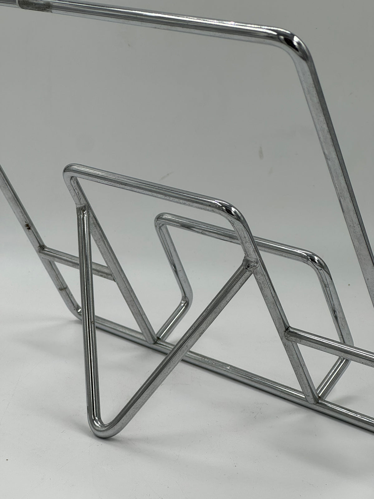 Vintage Chrome Tubular Magazine Rack, Zigzag Design