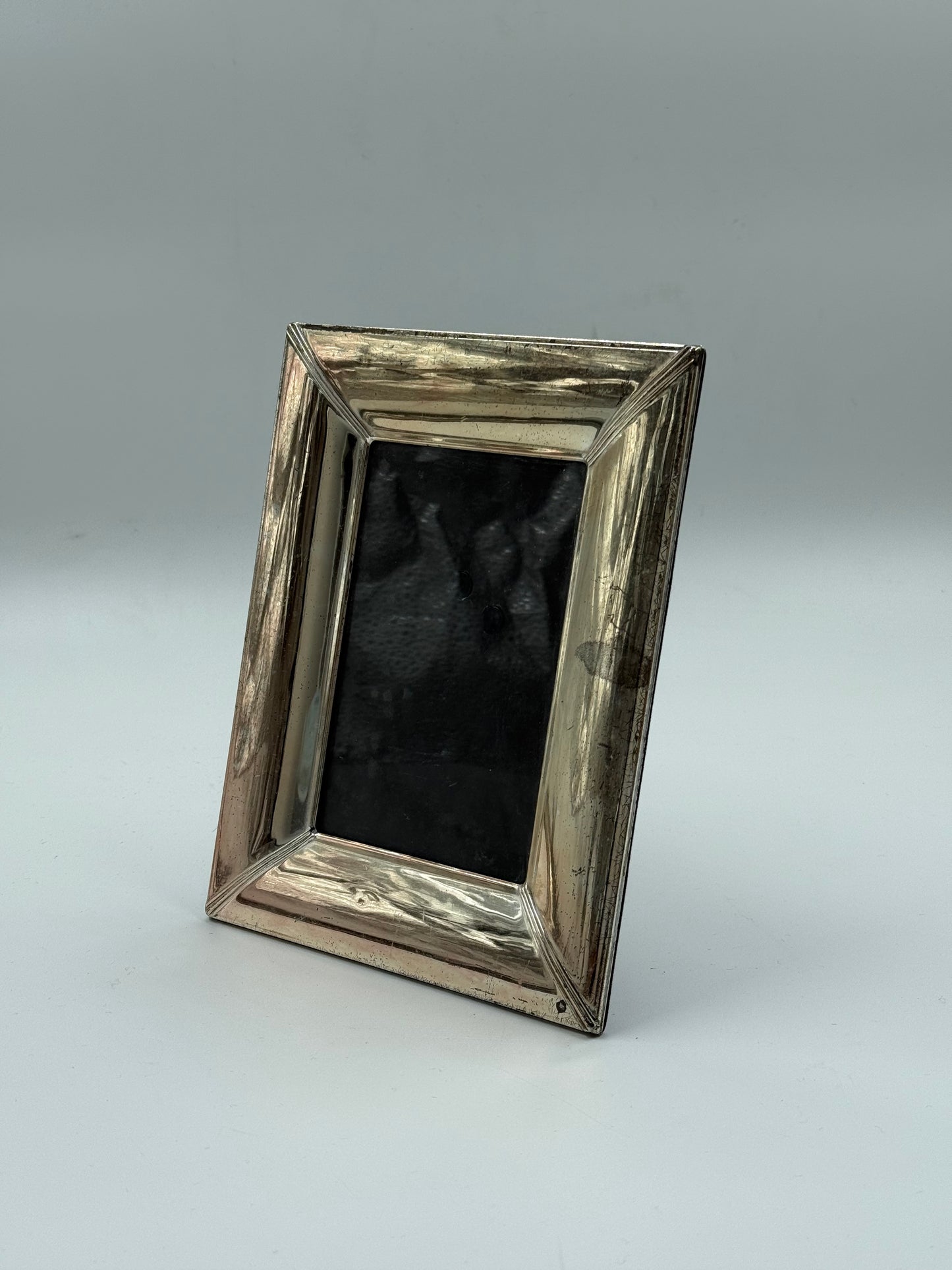 Photo Frame Modernist Style
