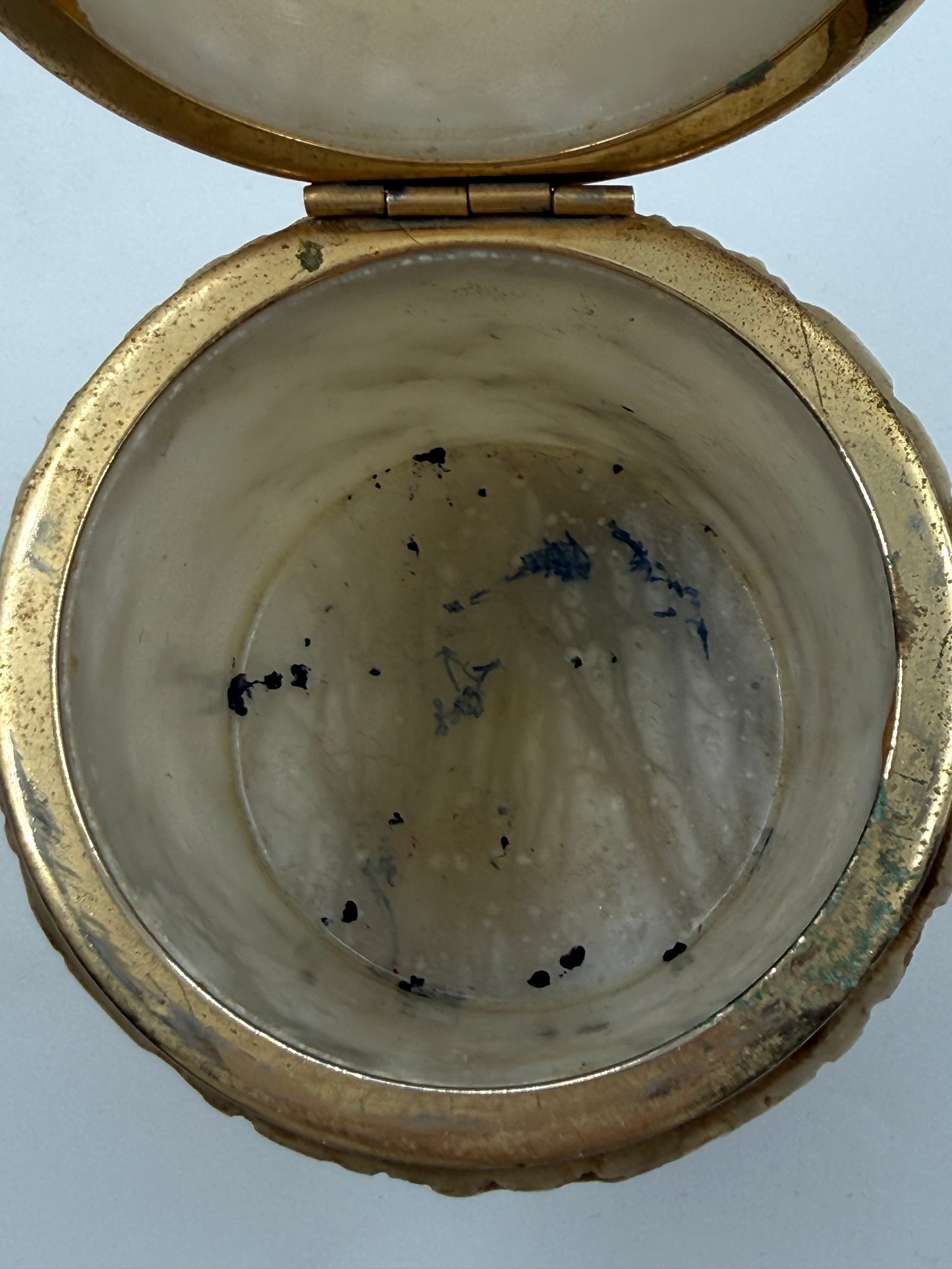 Carved Trinket Box Gold-Trimmed Lid