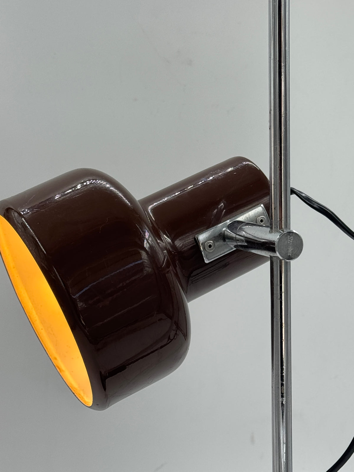 Stralux SZ 21 Desk Lamp, Brown Lacquer & Chrome, 1970s