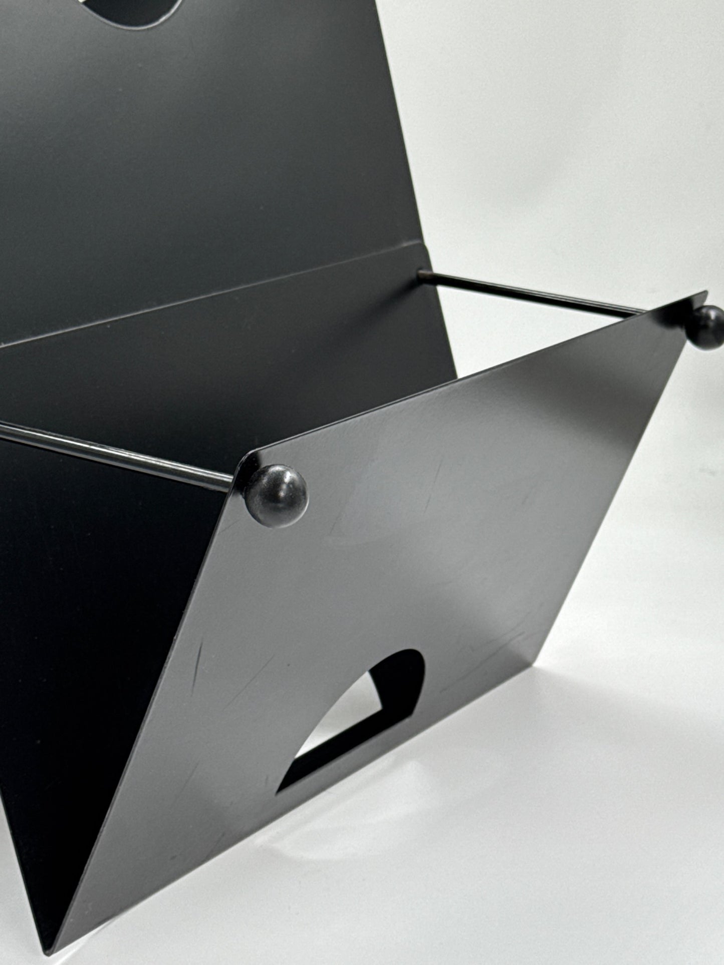 Memphis Postmodern Magazine Rack, Italy 1980s