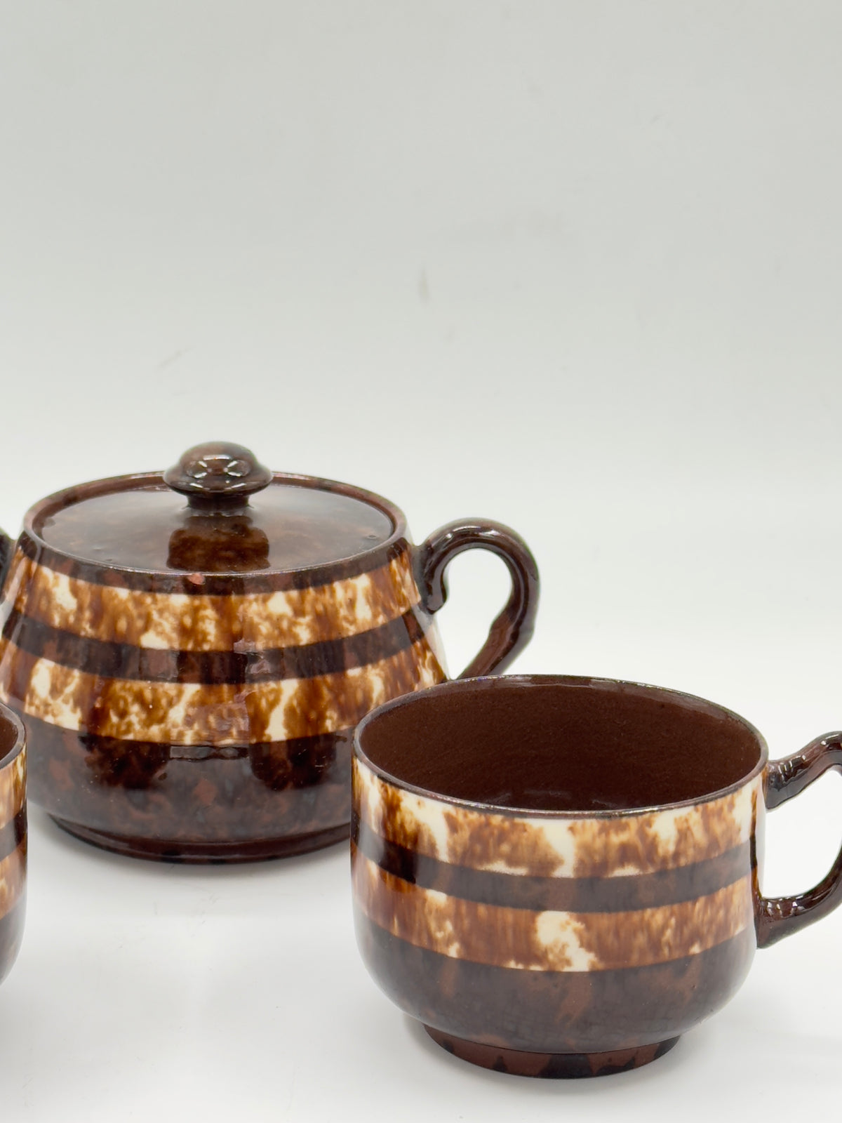 Vintage Tortoiseshell-Glaze Ceramic Sugar Bowl and Cups Set