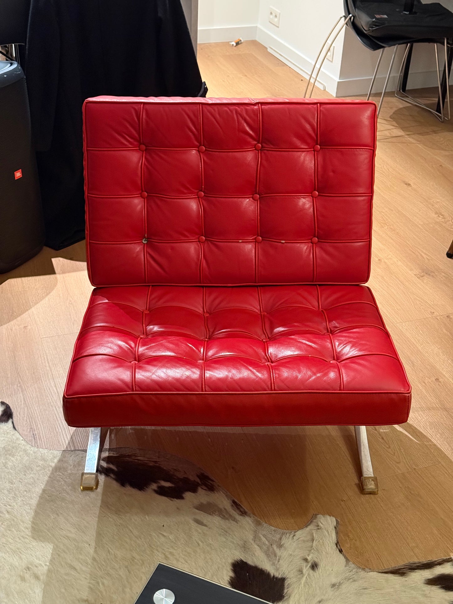 Leolux Barcelona Style Lounge Chair