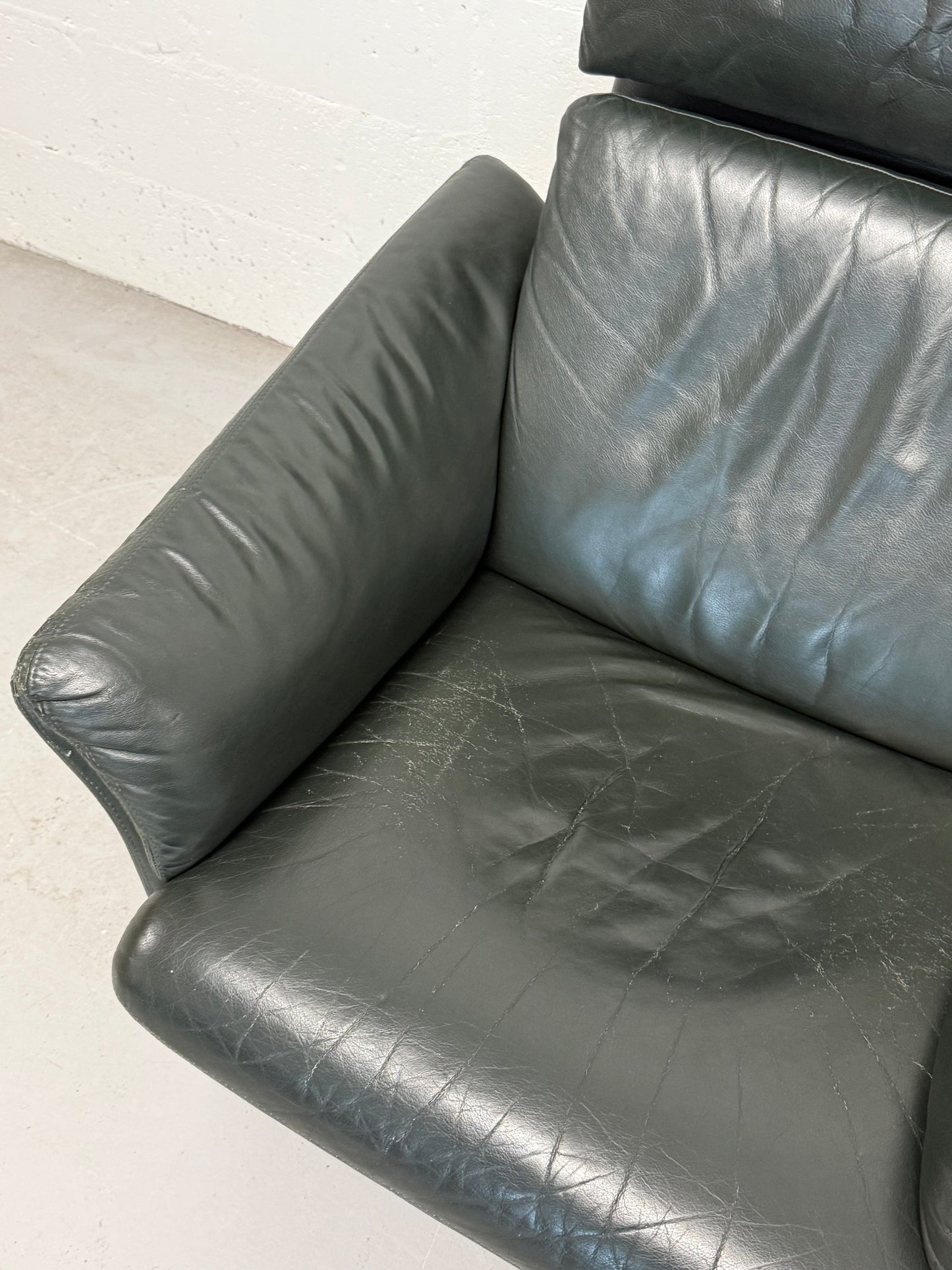 ERPO Vintage Pine Green Leather Reclining Armchair
