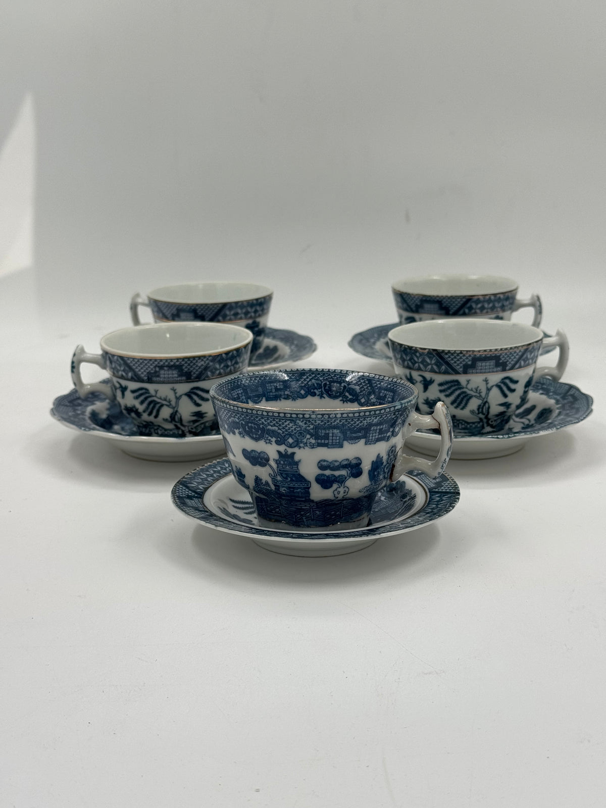 Set of 5 Vintage Blue Willow Porcelain Cups & Saucers