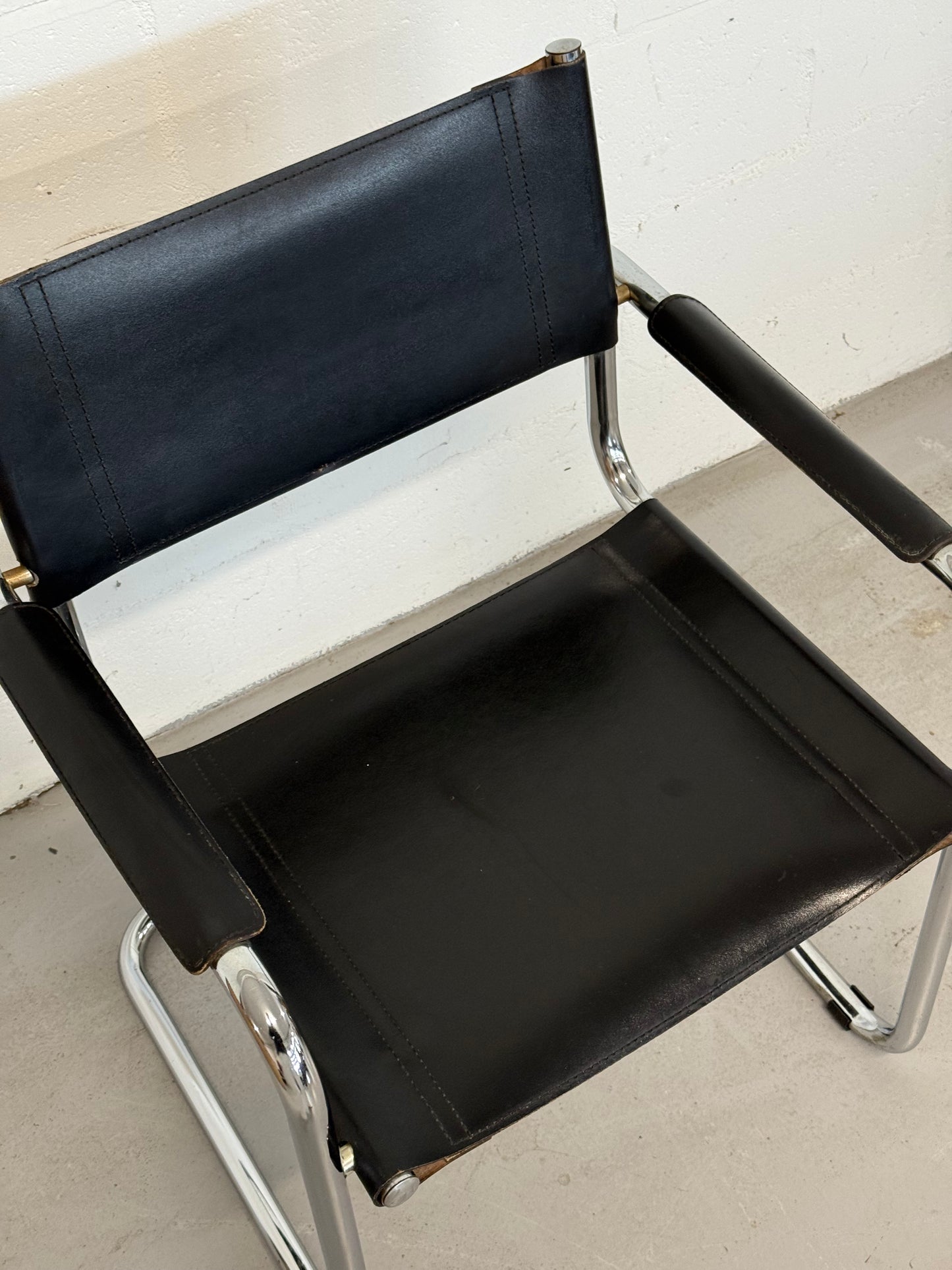 Bauhaus Style Cantilever Armchair